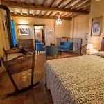 Отель Ristorante Garibaldi Cisterna d'Asti