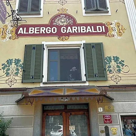 Отель Ristorante Garibaldi Cisterna d'Asti