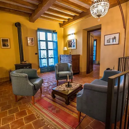 Ristorante Garibaldi Отель Cisterna d'Asti
