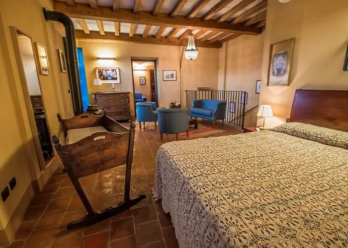 Hotel Ristorante Garibaldi Cisterna dʼAsti