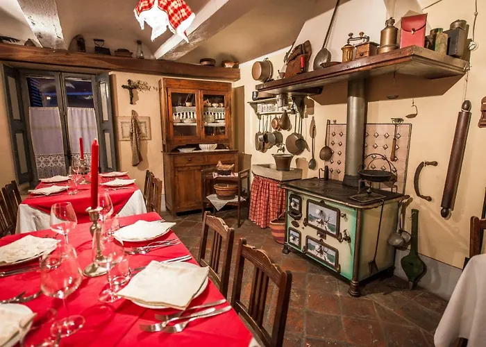 Hotel Ristorante Garibaldi Cisterna dʼAsti