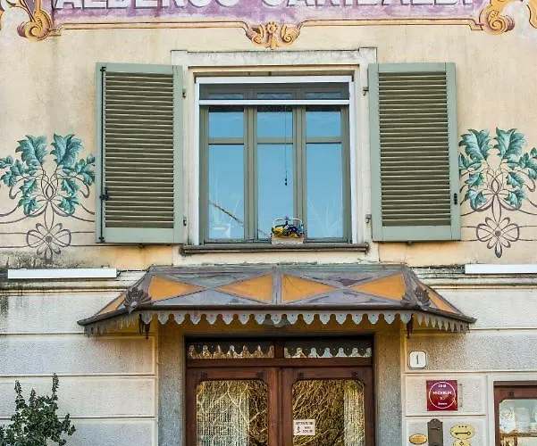 Hotel Ristorante Garibaldi Cisterna dʼAsti